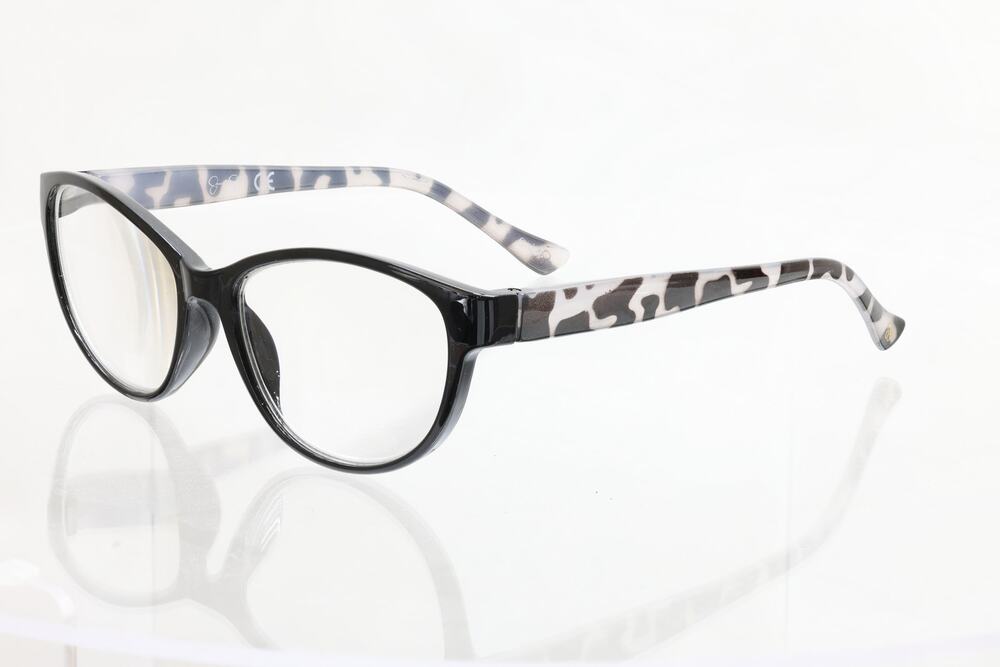 Jessica Simpson JX134 OXAN +3.00 Reading Glasses - GOOD CONDITION